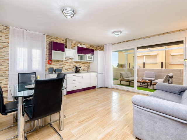 Apartamento con 3 Dormitorios  en Málaga