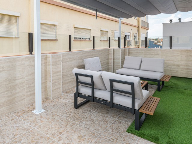 Apartamento con 3 Dormitorios  en Málaga