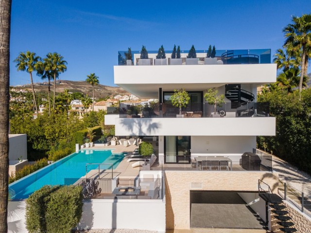 5 Schlafzimmer Villa in Marbella