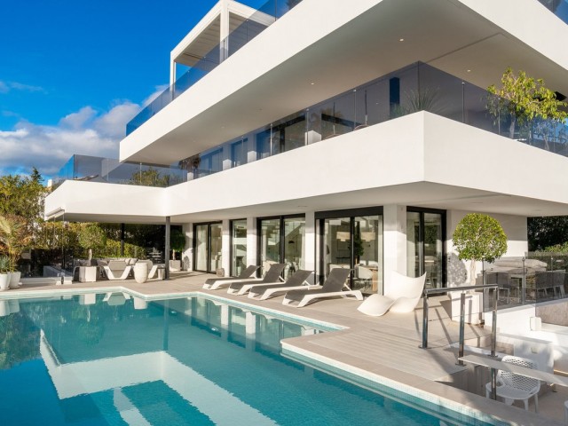 5 Schlafzimmer Villa in Marbella