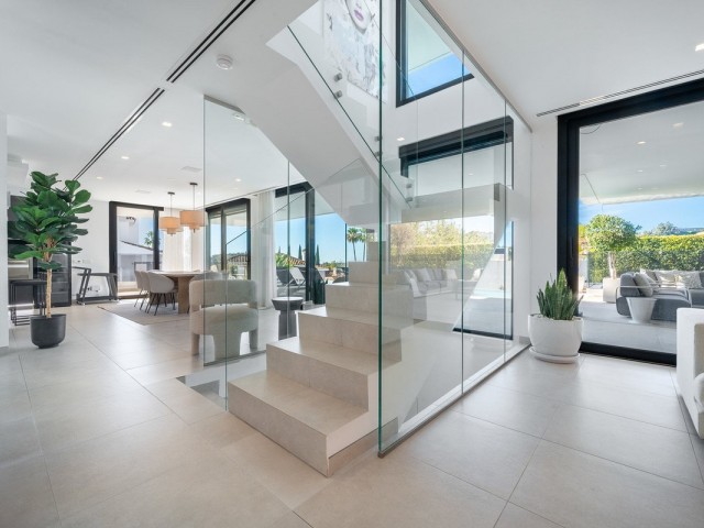 5 Schlafzimmer Villa in Marbella