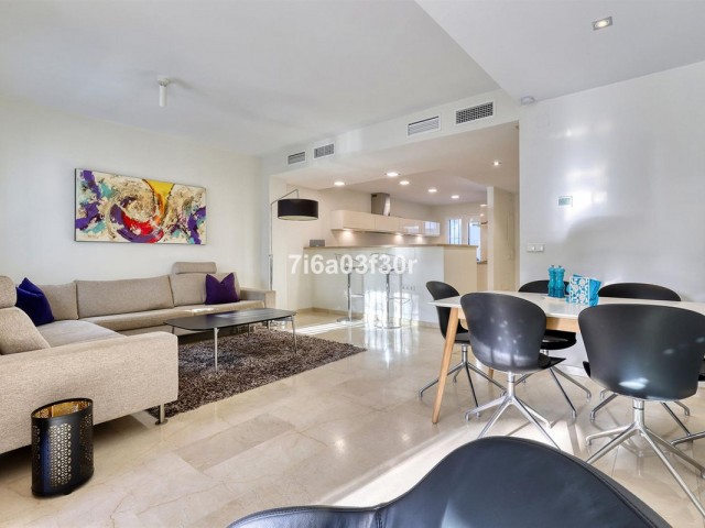 4 Schlafzimmer Reihenhaus in San Pedro de Alcántara