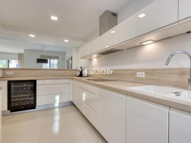 4 Schlafzimmer Reihenhaus in San Pedro de Alcántara