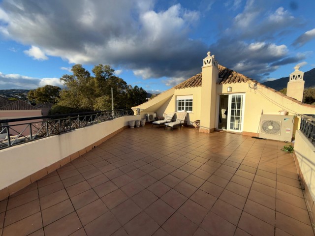 4 Makuuhuoneen Huoneisto Nueva Andalucía