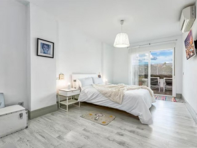 2 Bedrooms Apartment in Nueva Andalucía