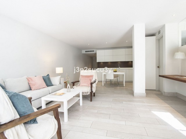 3 Bedrooms Apartment in Guadalmina Baja