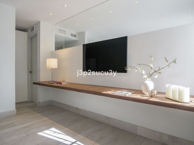 3 Bedrooms Apartment in Guadalmina Baja