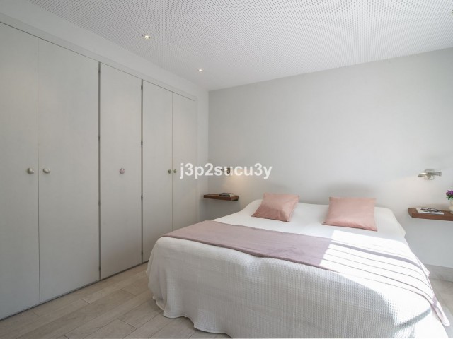 3 Bedrooms Apartment in Guadalmina Baja