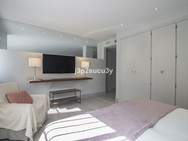 3 Bedrooms Apartment in Guadalmina Baja