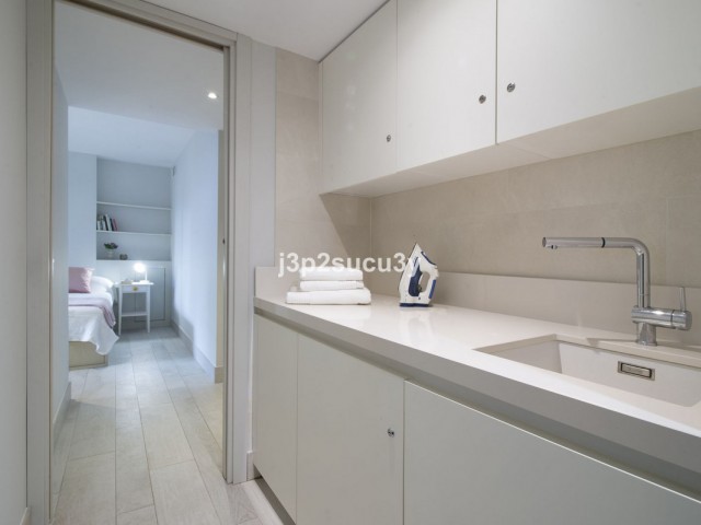 3 Bedrooms Apartment in Guadalmina Baja