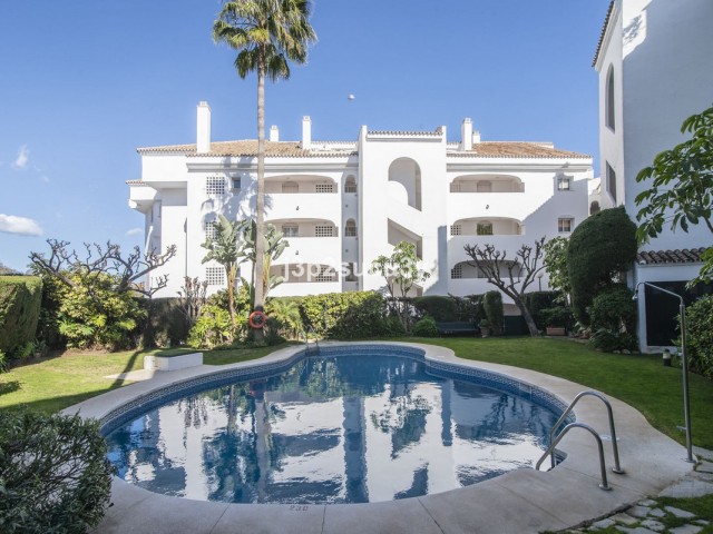 Apartment Guadalmina Baja - R5310721