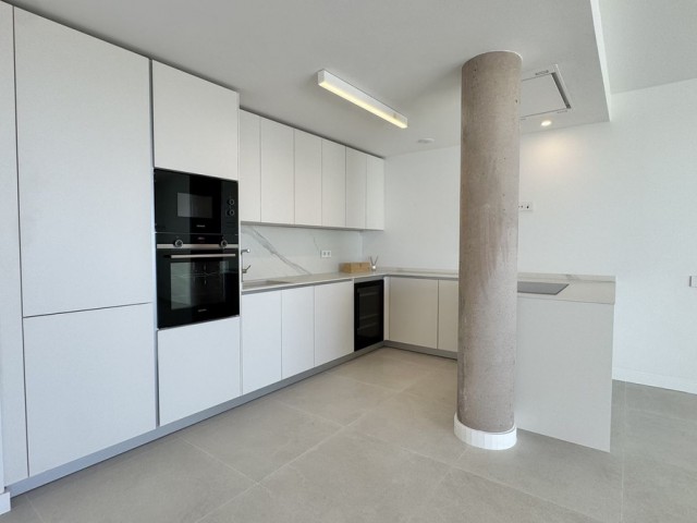 Penthouse avec 3 Chambres  à Selwo