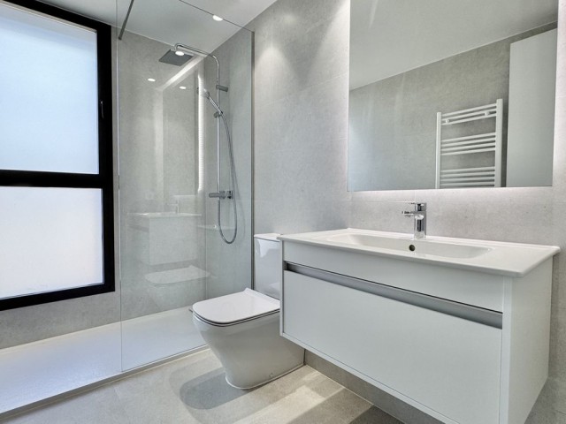 Penthouse avec 3 Chambres  à Selwo