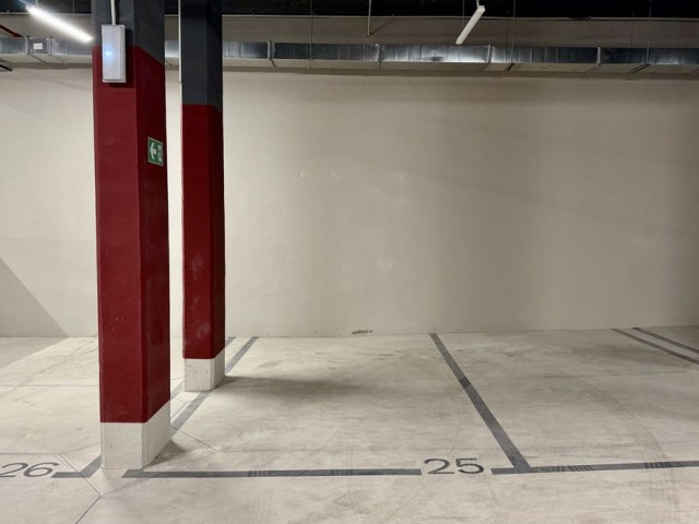 Penthouse avec 3 Chambres  à Selwo