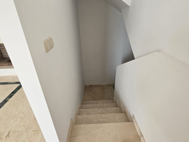 2 Schlafzimmer Reihenhaus in Doña Julia