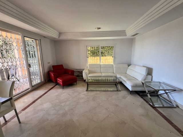 Maison mitoyenne avec 3 Chambres  à Mijas Costa