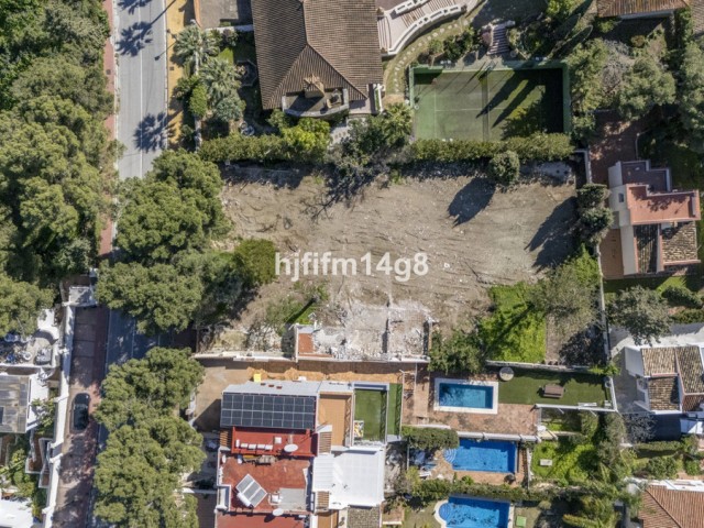  Tomt i Nueva Andalucía