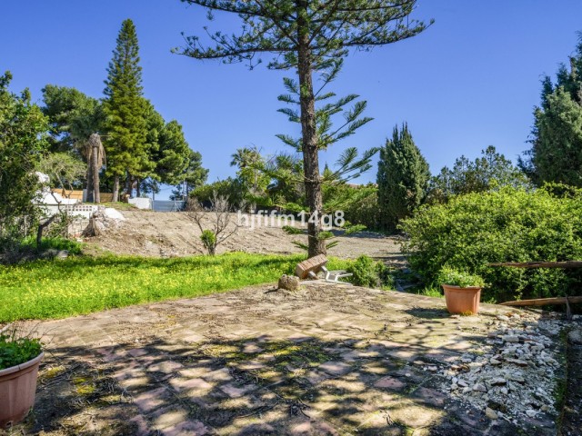  Tomt i Nueva Andalucía