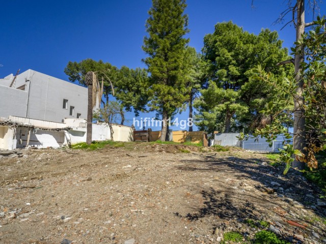  Tomt i Nueva Andalucía