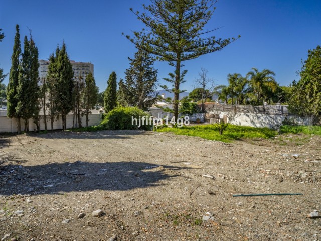  Tomt i Nueva Andalucía