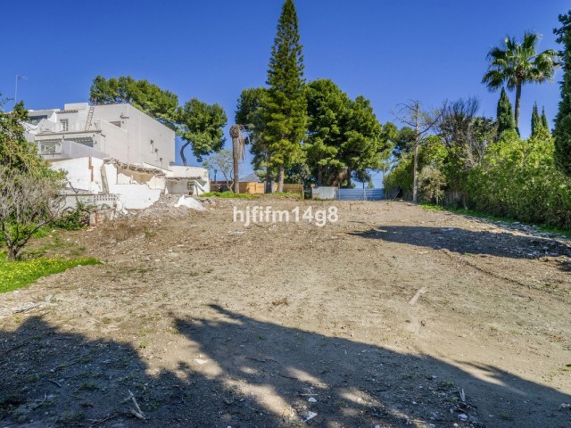  Tomt i Nueva Andalucía