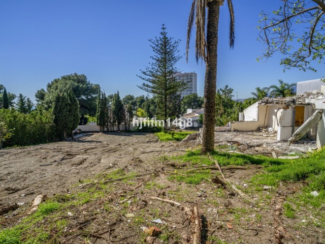  Tomt i Nueva Andalucía
