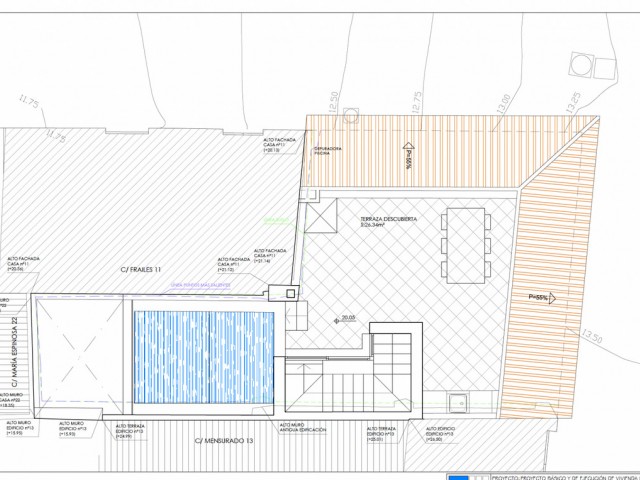 3 Bedrooms Townhouse in Estepona