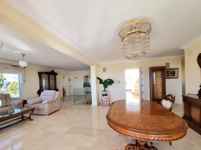 5 Sovrums Villa i Benalmadena