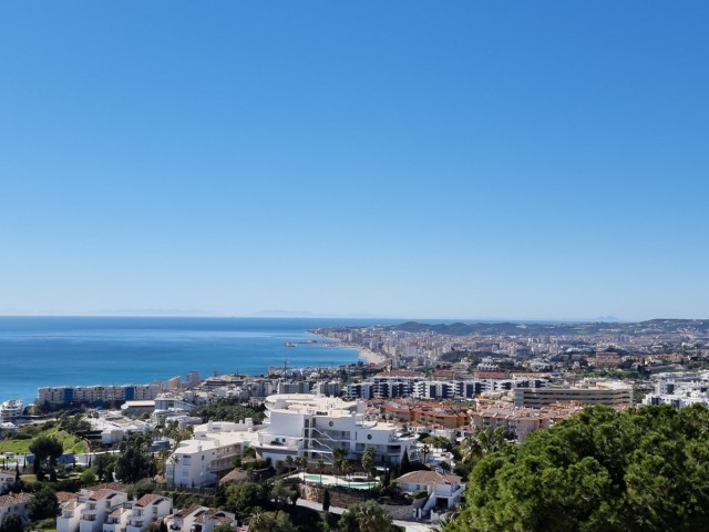 5 Bedrooms Villa in Benalmadena