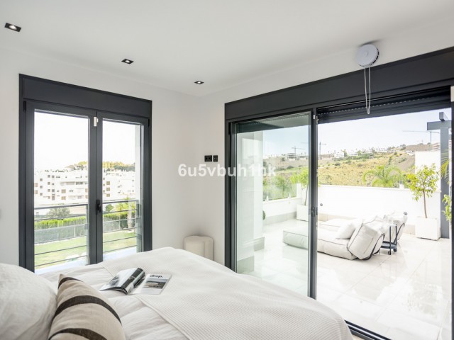 4 Soveroms Rekkehus i Estepona