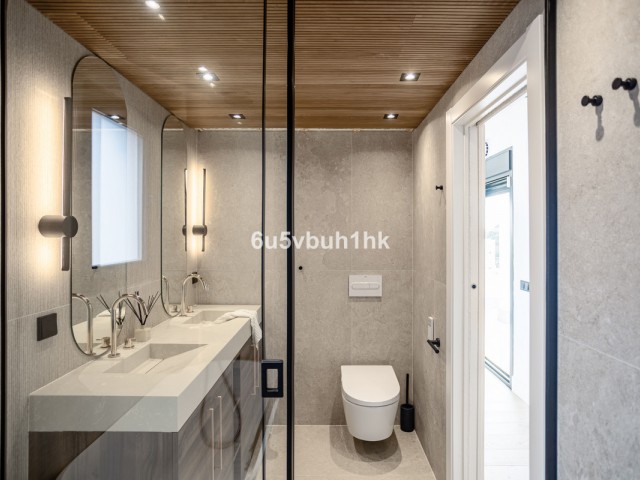 4 Soveroms Rekkehus i Estepona