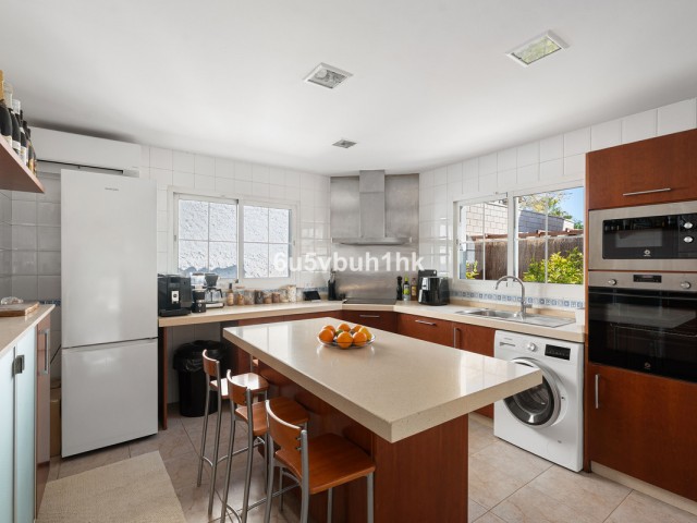 Maison mitoyenne avec 4 Chambres  à Campo Mijas