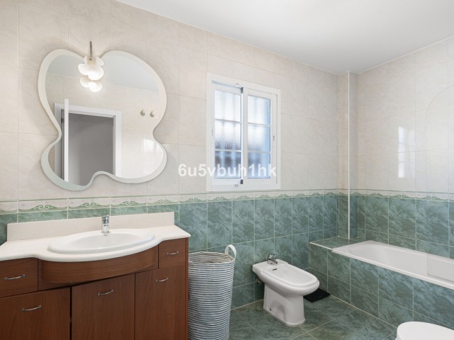 Maison mitoyenne avec 4 Chambres  à Campo Mijas