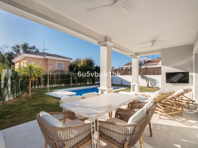 4 Bedrooms Villa in Campo Mijas