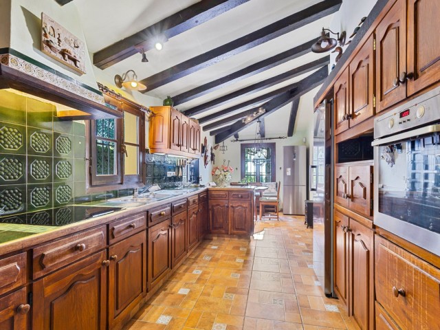 4 Bedrooms Villa in Mijas