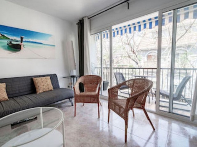 Apartamento con 3 Dormitorios  en Los Boliches