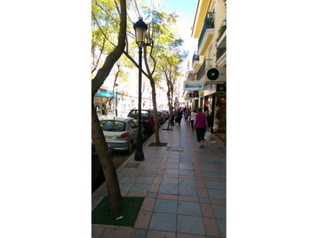 Apartamento con 3 Dormitorios  en Los Boliches