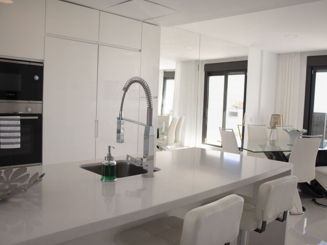 3 Makuuhuoneen Rivitalo Estepona