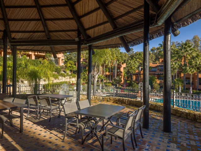 4 Makuuhuoneen Huoneisto Nueva Andalucía