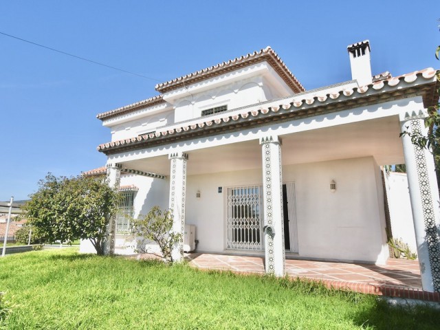 5 Bedrooms Villa in La Cala de Mijas