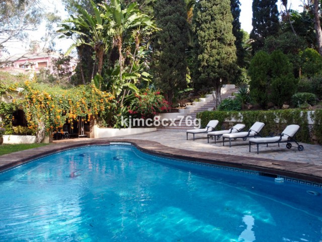 7 Makuuhuoneen Huvila Calahonda