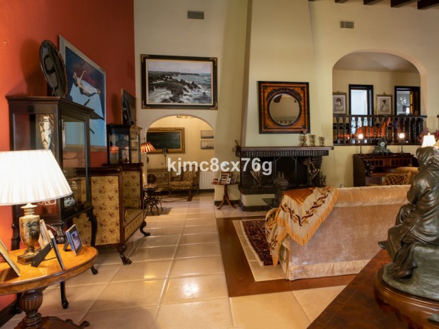 7 Makuuhuoneen Huvila Calahonda