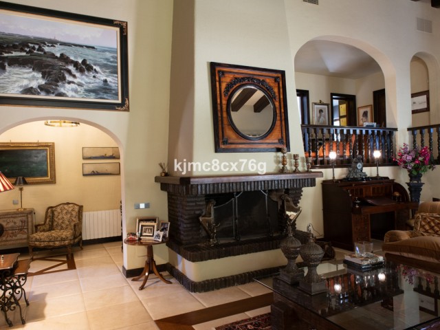 7 Makuuhuoneen Huvila Calahonda