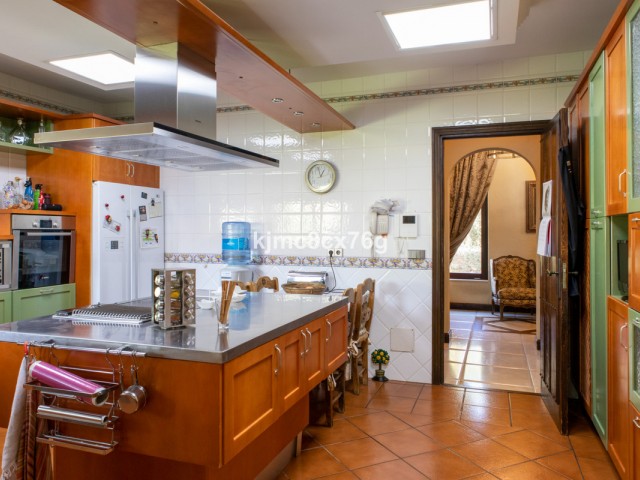 7 Makuuhuoneen Huvila Calahonda