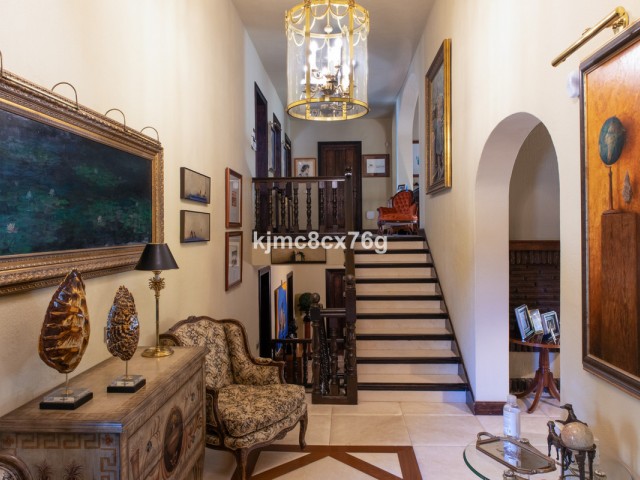 7 Makuuhuoneen Huvila Calahonda