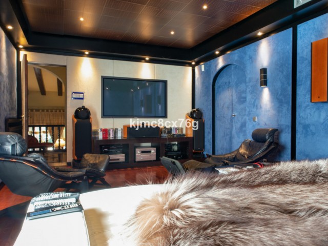 7 Makuuhuoneen Huvila Calahonda