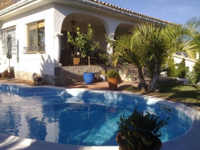 7 Slaapkamer Villa in Nueva Andalucía