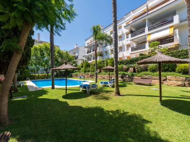 Huoneisto, Guadalmina Baja, R5118331