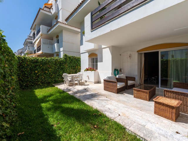 3 Makuuhuoneen Huoneisto Guadalmina Baja