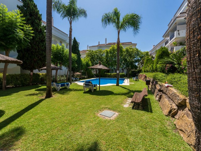 3 Makuuhuoneen Huoneisto Guadalmina Baja